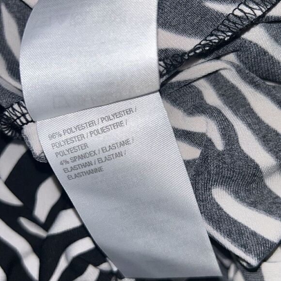 Susan Graver zebra print tiered sleeveless v-neck midi dress size 1X - Picture 8 of 8